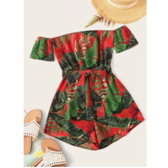 “Summer Cleance”SHEIN large leaf jumpsuit - Picture 3 of 3